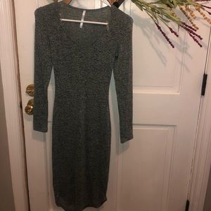 Long sleeve Gray dress